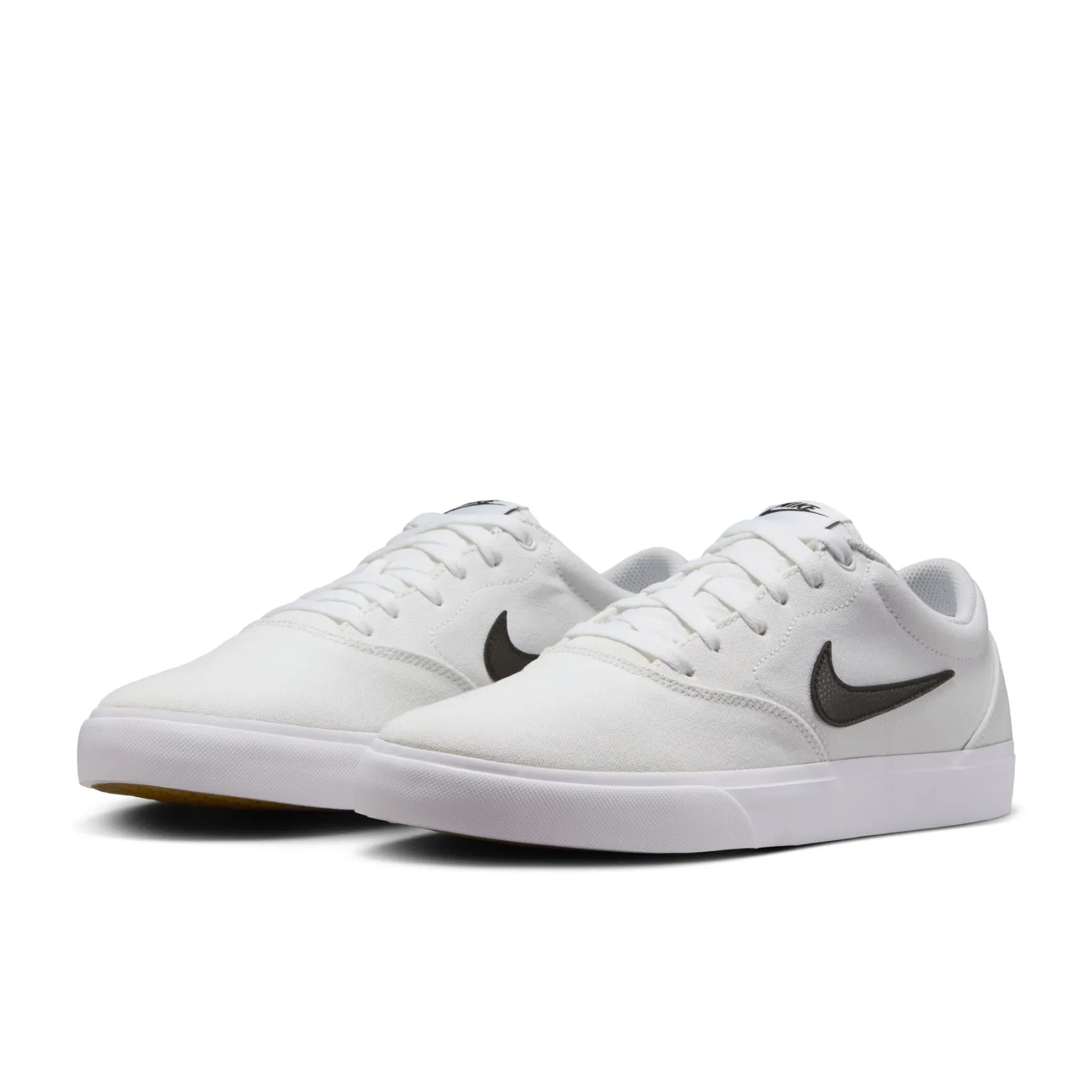 Sneaker|Schnürschuhe|Nike Damen Nike Charge Canvas in Übergrößen Weiß
