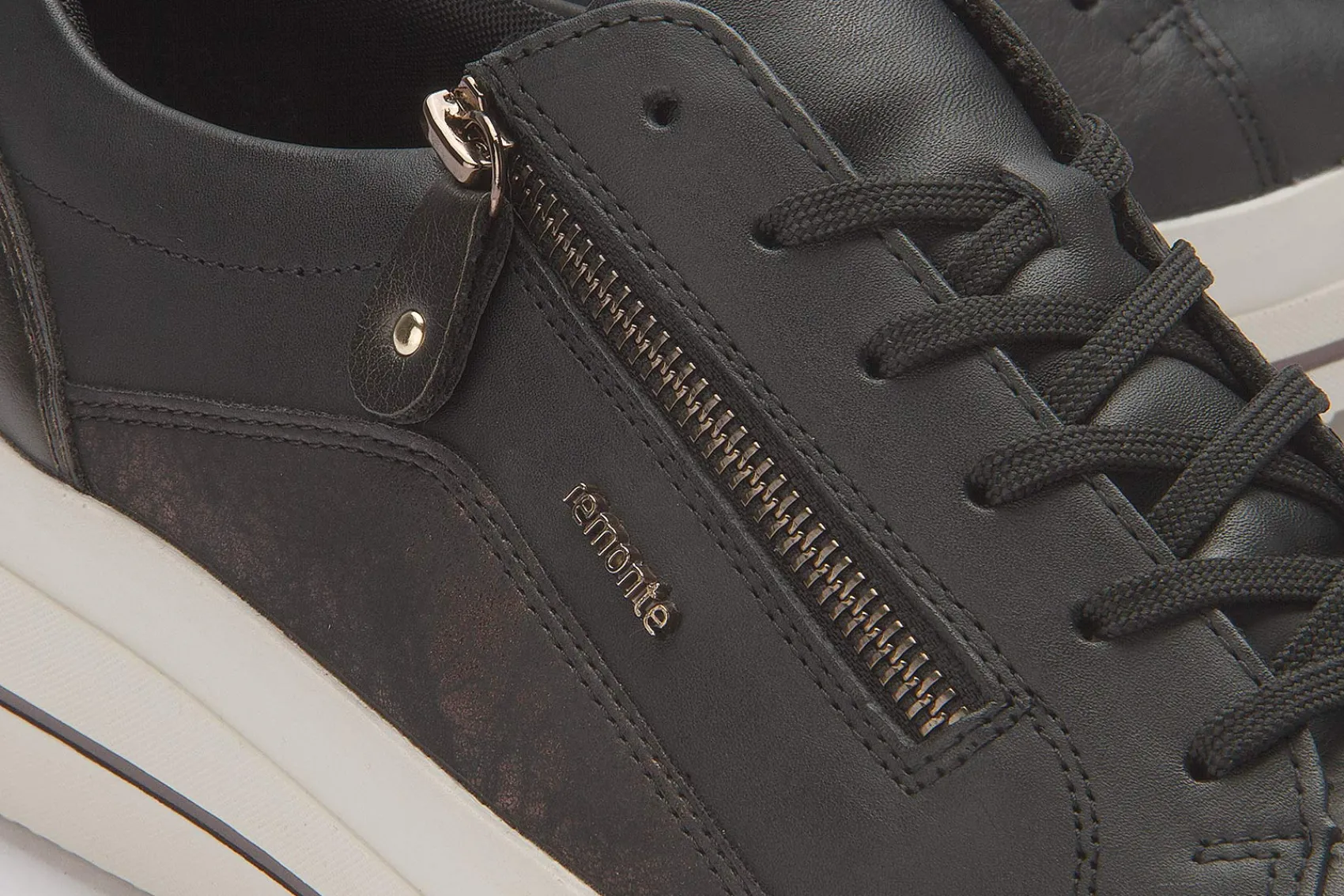 Sneaker|Schnürschuhe|Remonte Sneaker in Übergrößen